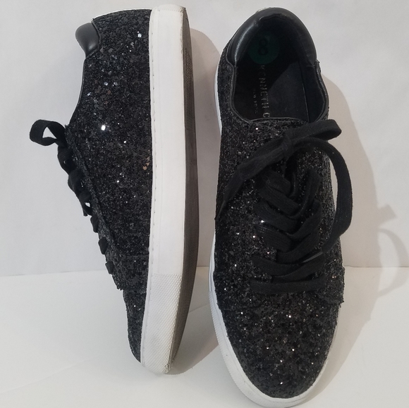 kenneth cole black tennis shoes